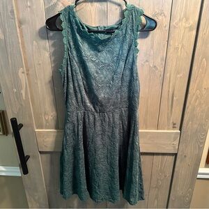 Emerald Green Lace Dress - Ladies Size Large